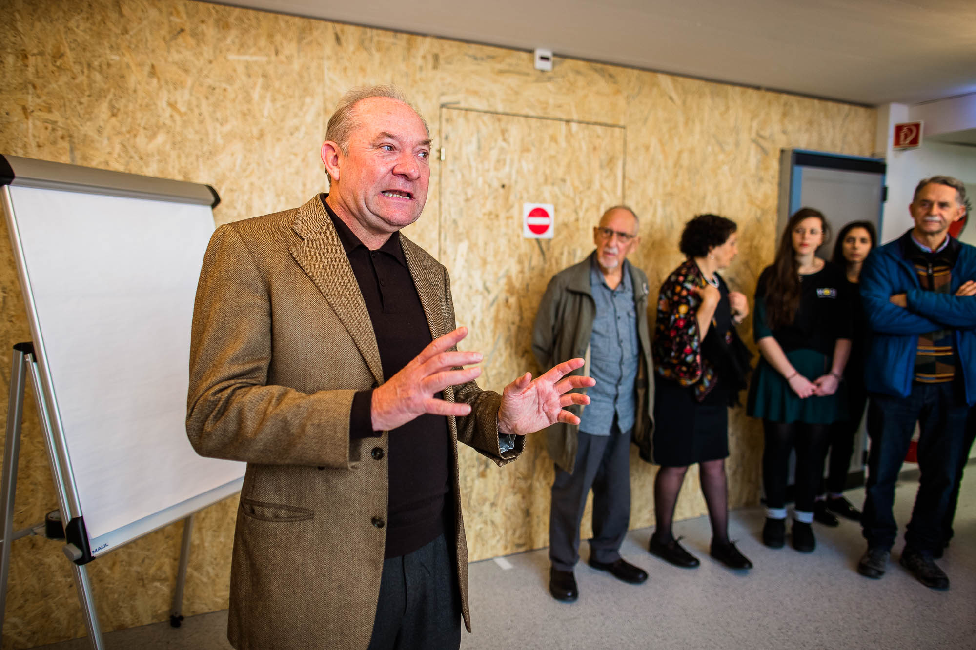 Export x3 1DX23087 Business 2020 Opening MOBI